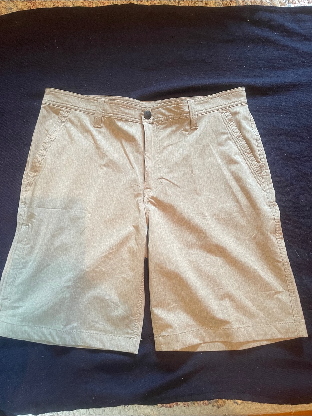 G.H. Bass & Co. Men's Light Khaki Flat-Front Shorts